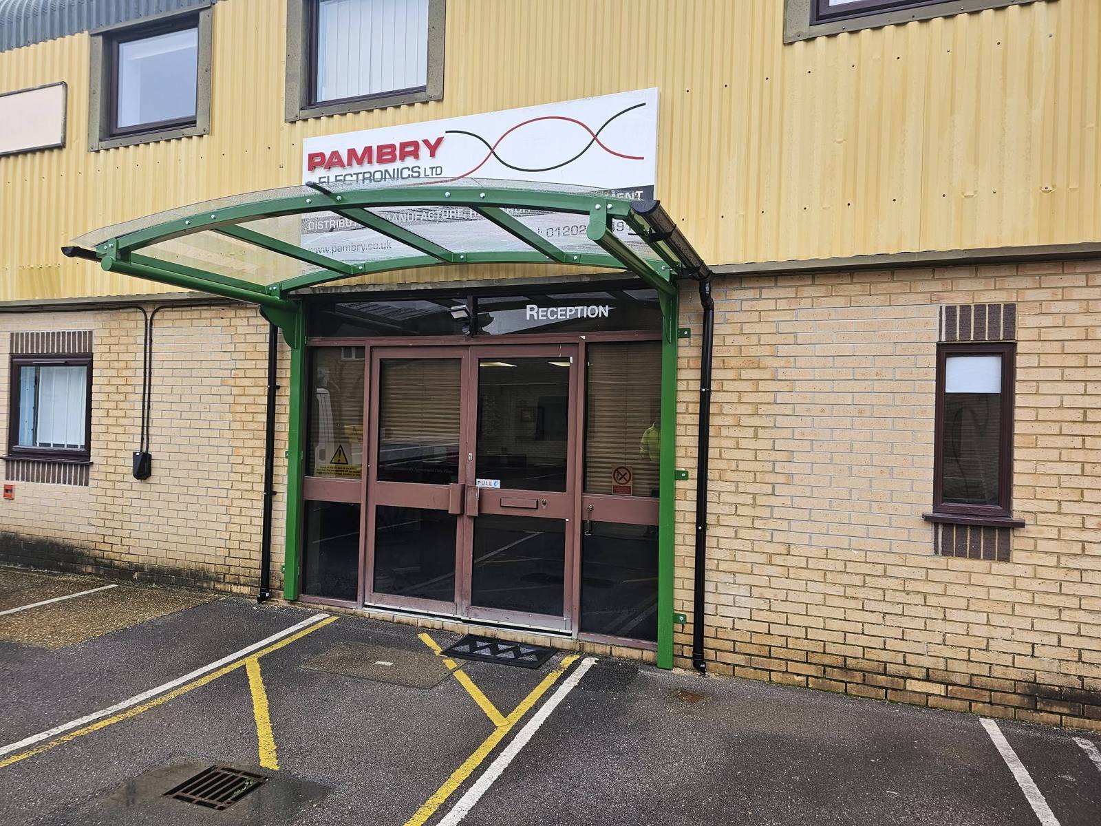 Cantilever entrance canopy, Poole