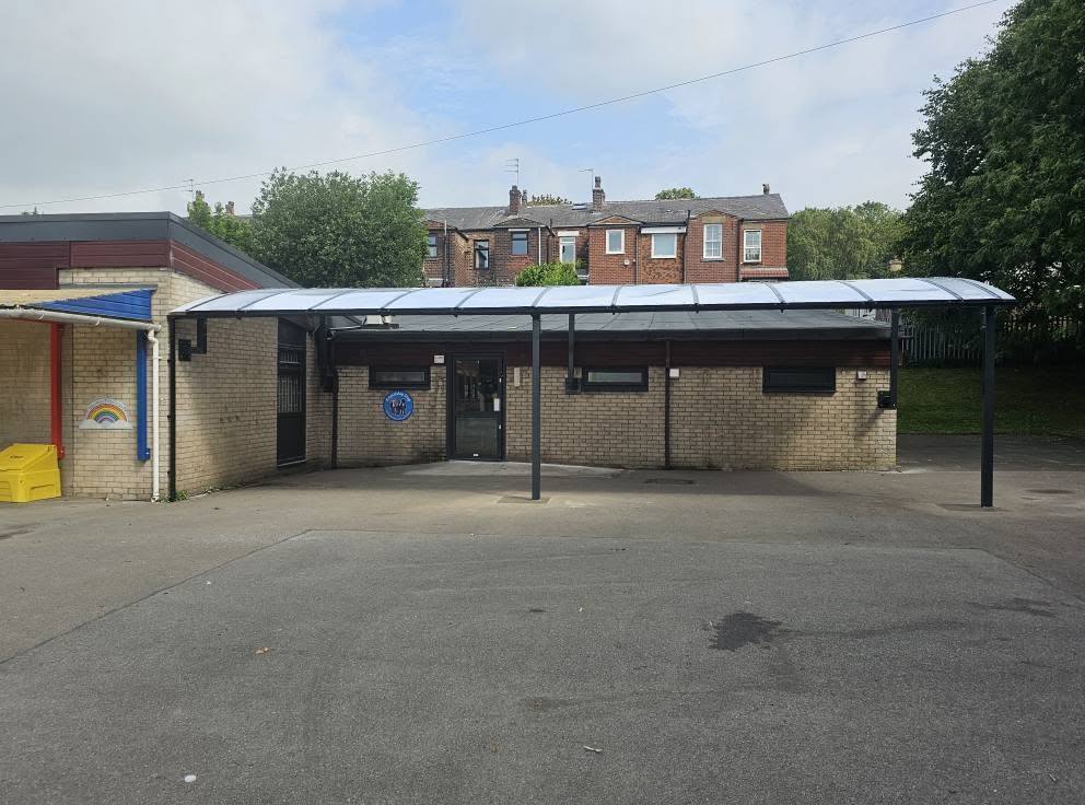 Nursery play-area canopy, St Luke’s Primary School